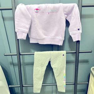 Girls 3T Champion sweat suit